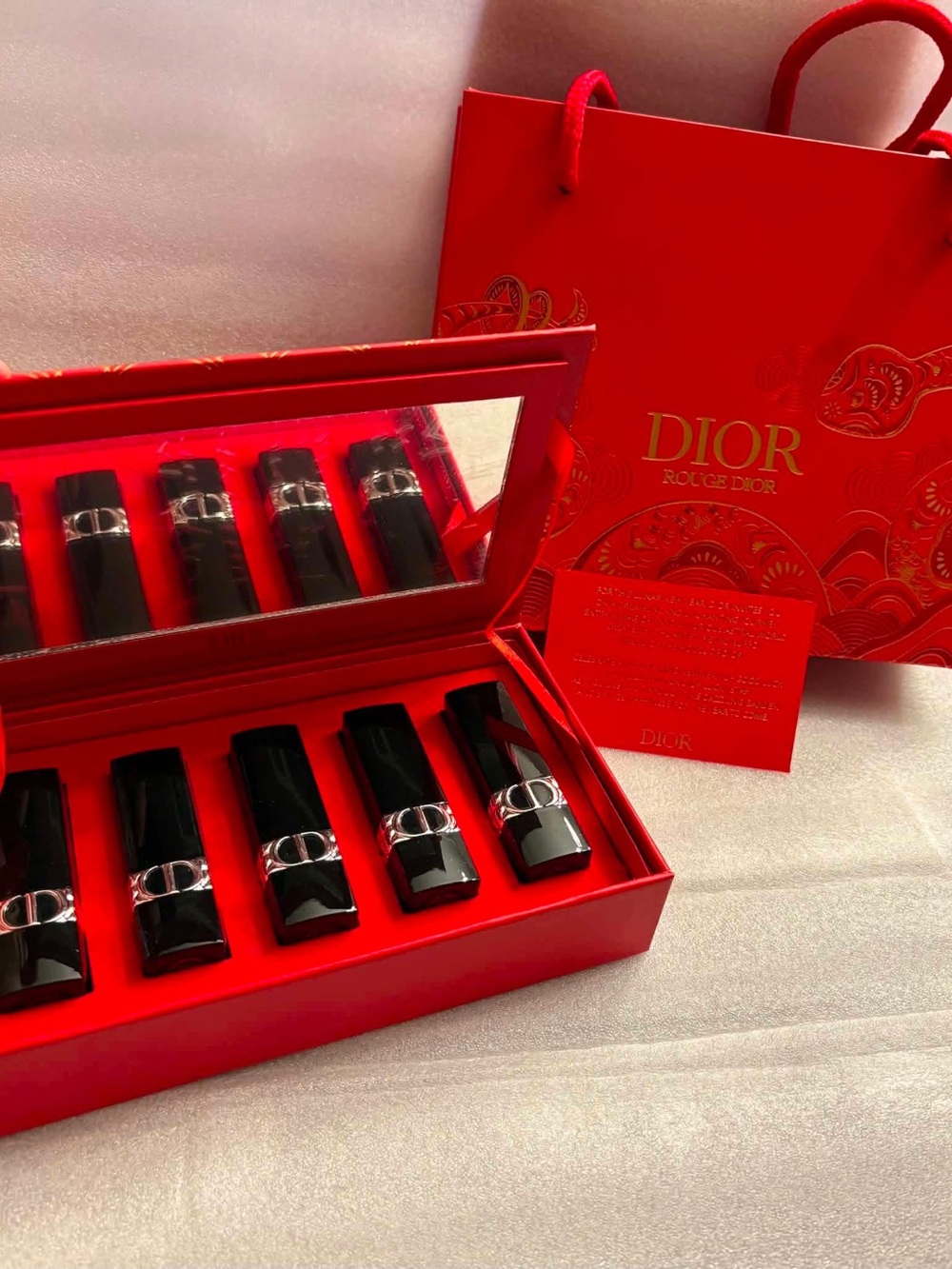 Dior Mini Lipstick Set in Vibrant Reds - Picture 2 of 7